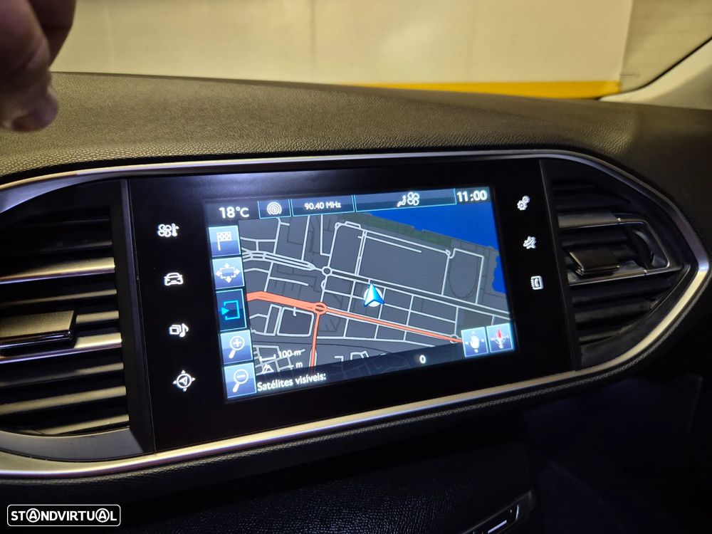 Peugeot 308 SW 1.6 BlueHDi Style - 17