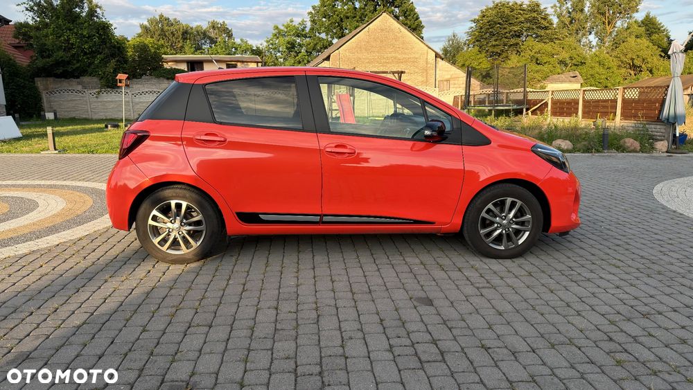 Toyota Yaris 1.33 Premium - 4