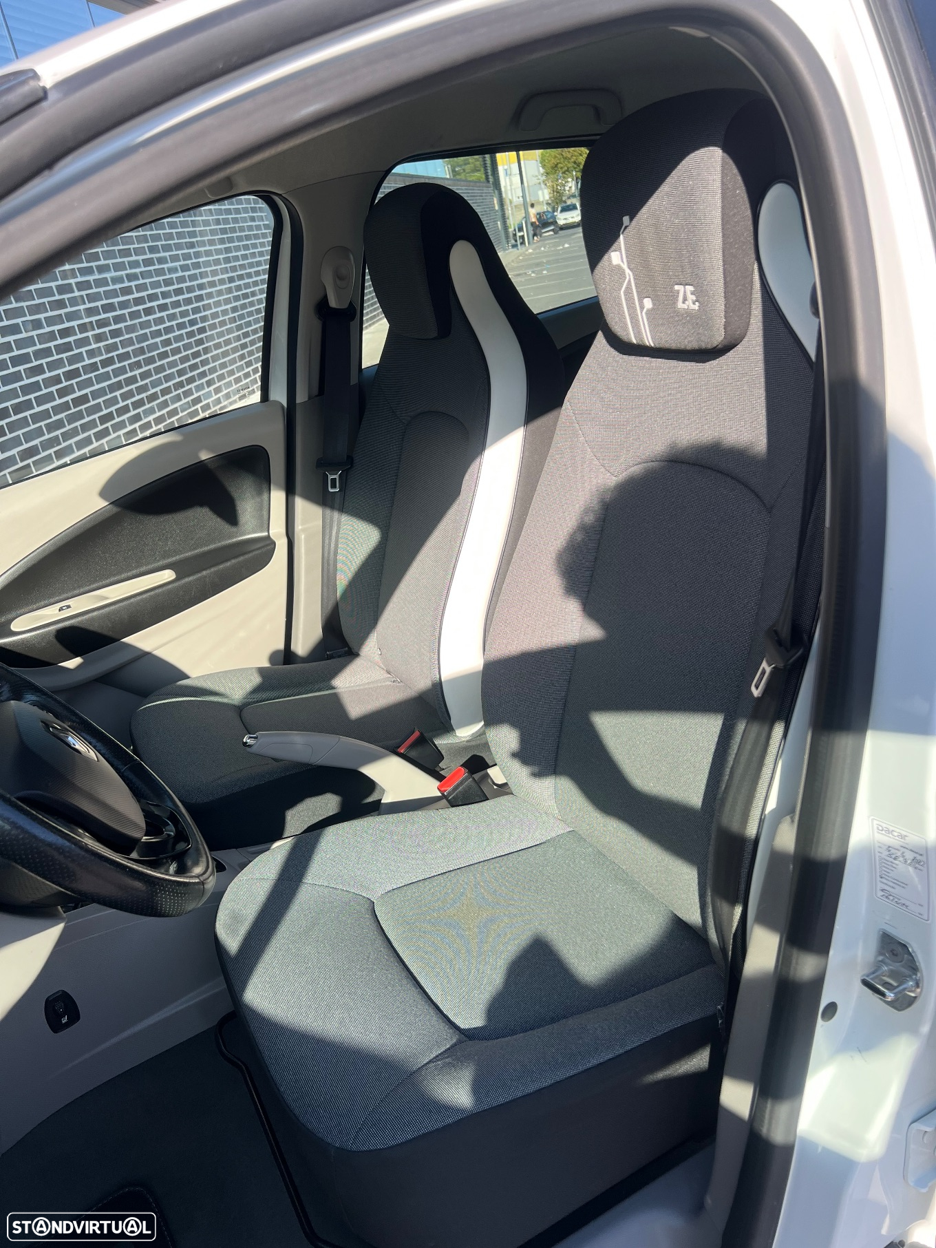 Renault Zoe (c/ Bateria) 22 kwh Intens - 12