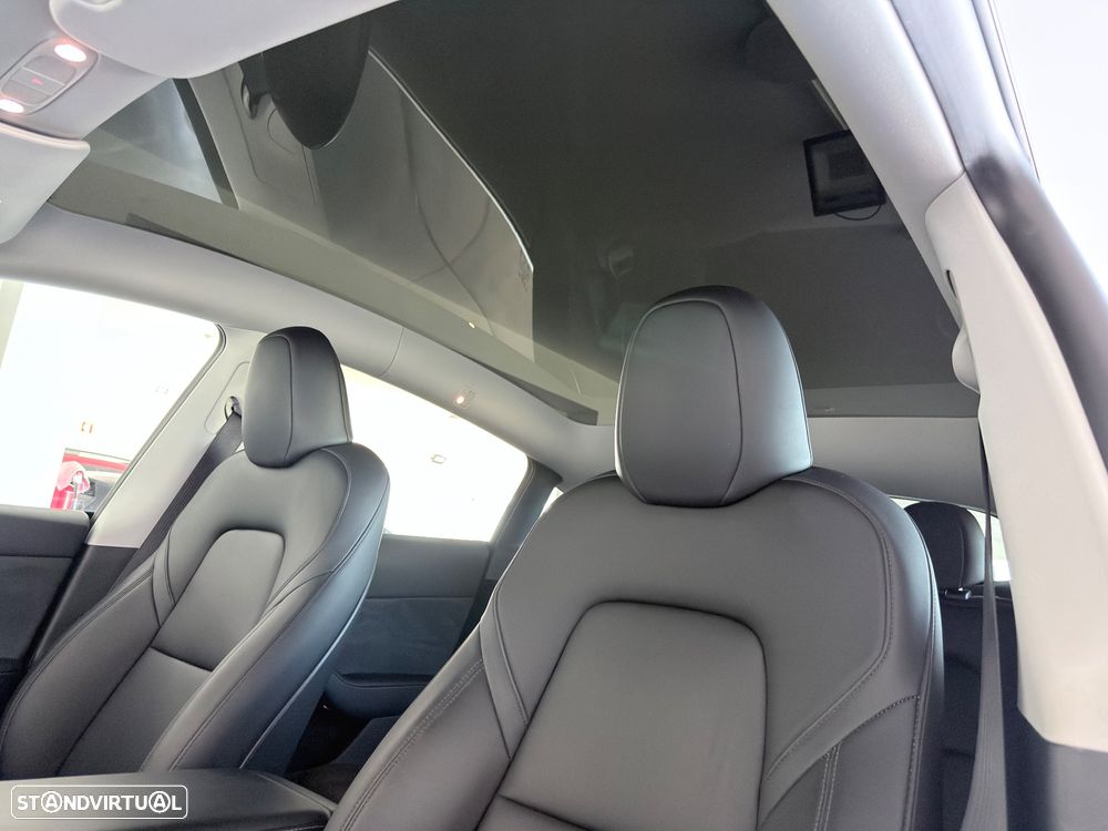 Tesla Model Y Long Range Tração Traseira - 18