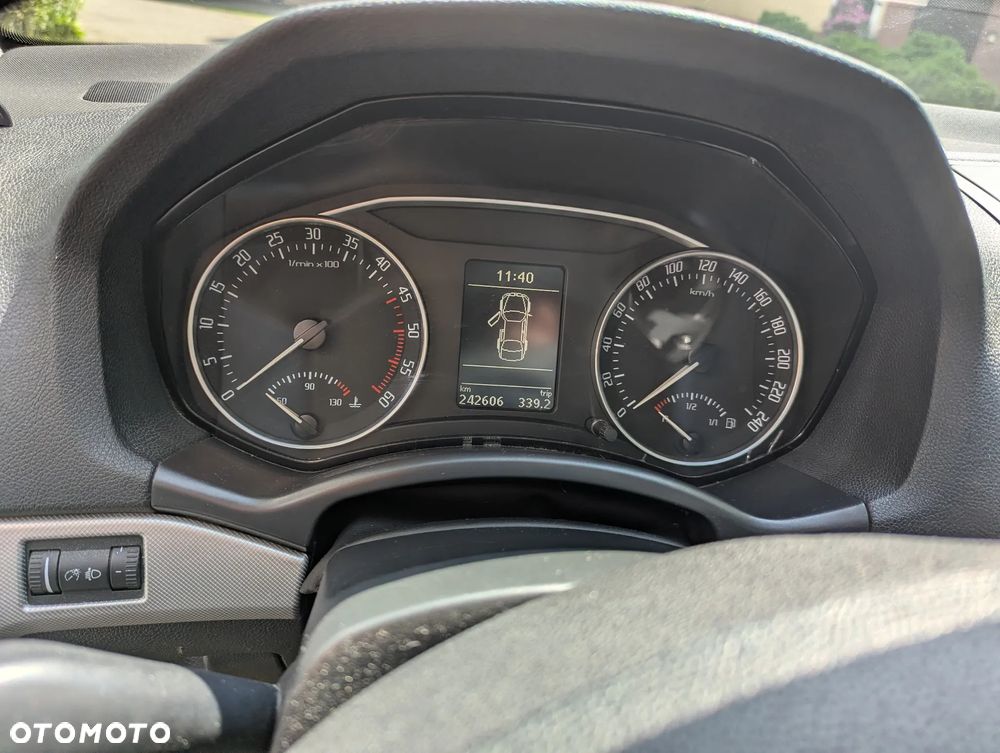 Skoda Octavia 2.0 TDI Elegance DSG - 15