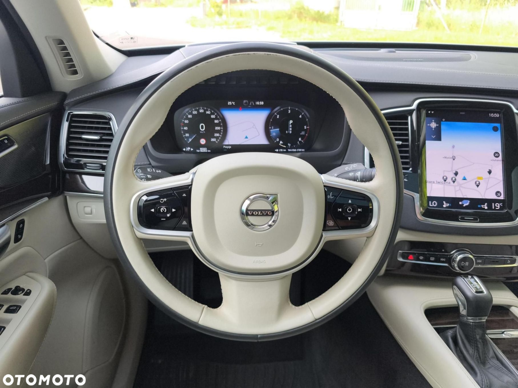 Volvo XC 90 - 15