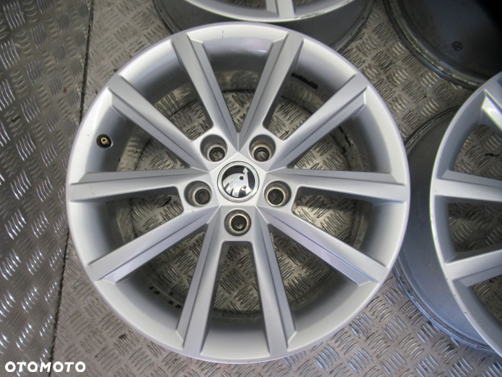 Felgi Skoda Superb Octavia Yeti Karoq Kodiaq 7Jx17 et49 5x112 - 6