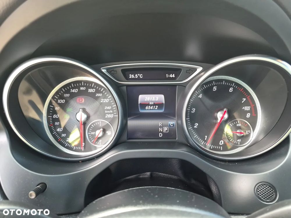 Mercedes-Benz CLA 250 4Matic 7G-DCT AMG Line - 8
