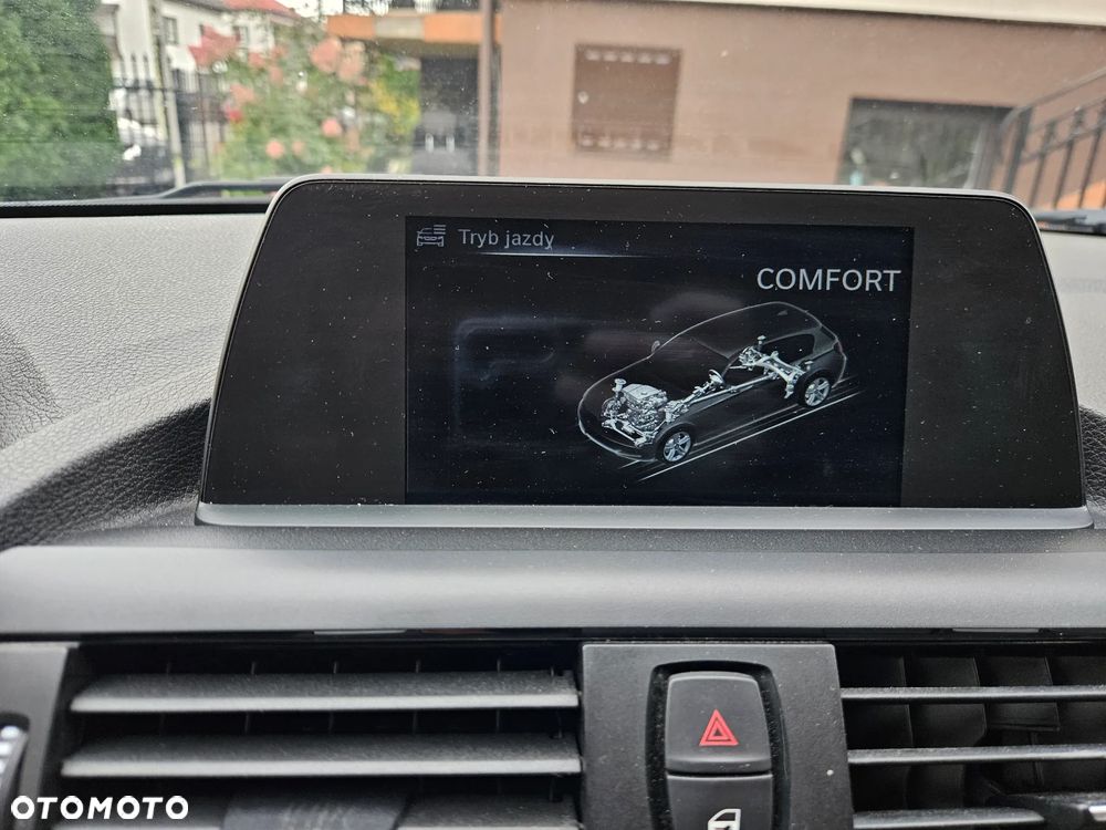 BMW Seria 1 118d DPF Edition Lifestyle - 22