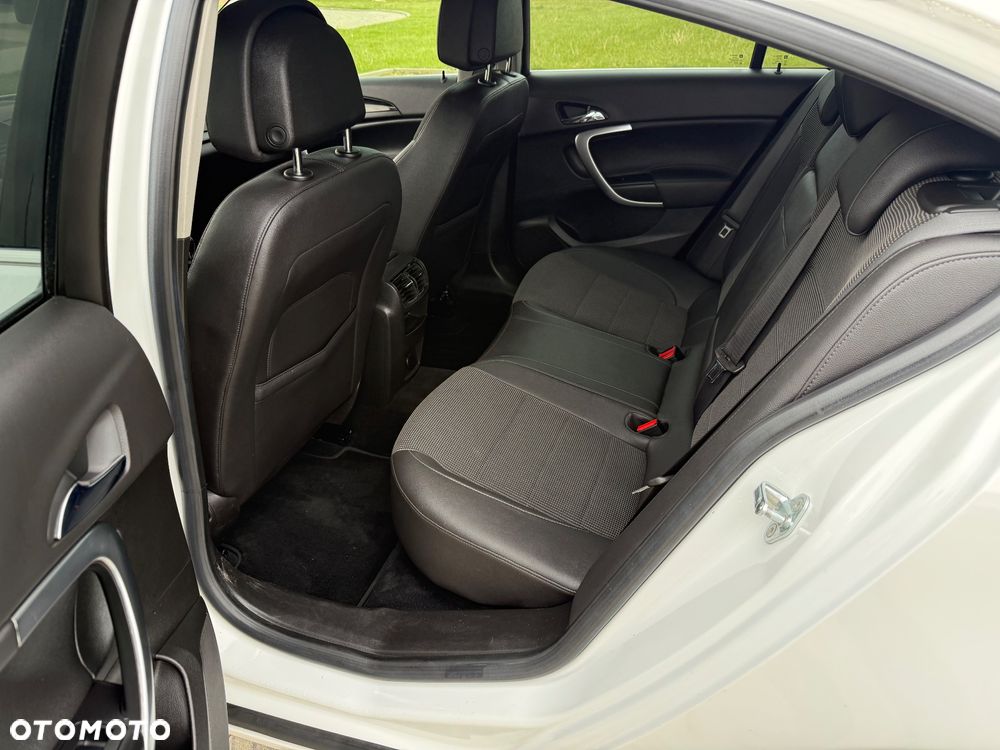 Opel Insignia - 8