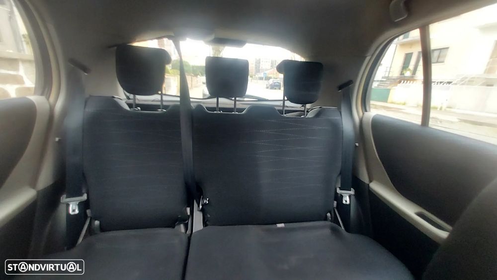 Toyota Yaris 1.0 VVT-i Sol - 14