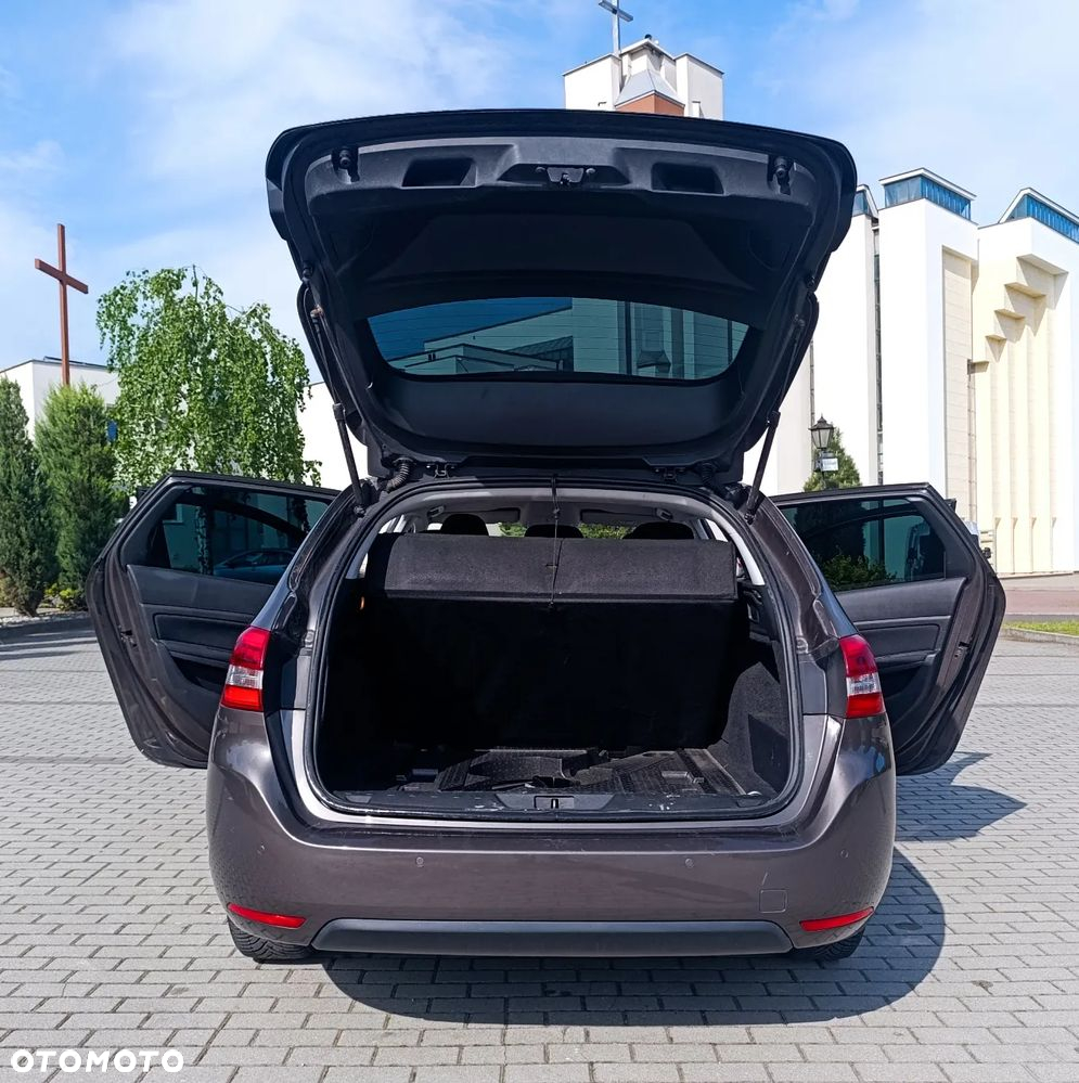 Peugeot 308 SW 1.6 e-HDi Active S&S - 13
