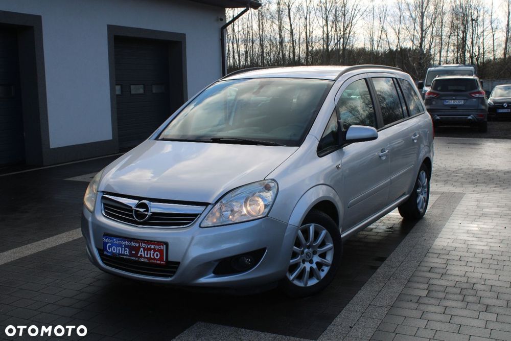 Opel Zafira - 1