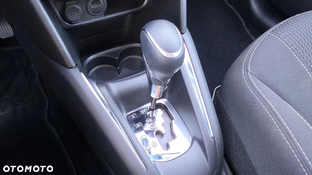 Peugeot 208 1.2 PureTech Allure S&S EAT6 - 20