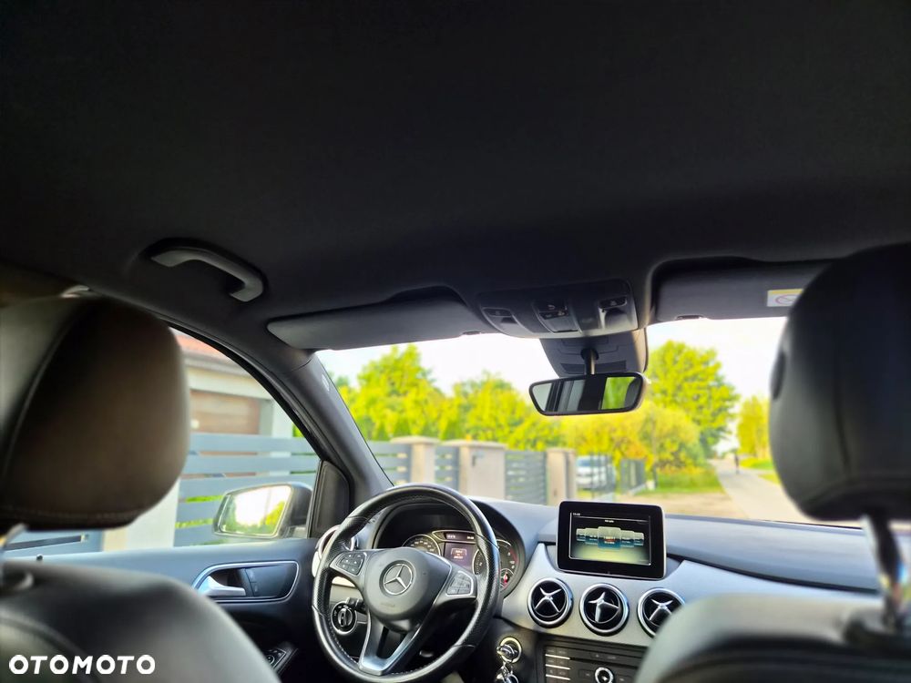 Mercedes-Benz Klasa B 180 d BlueEFFICIENCY Edition Style - 13