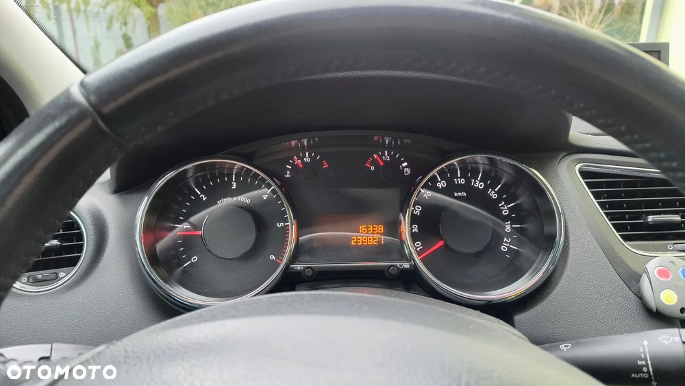 Peugeot 5008 1.6 HDi Active - 8