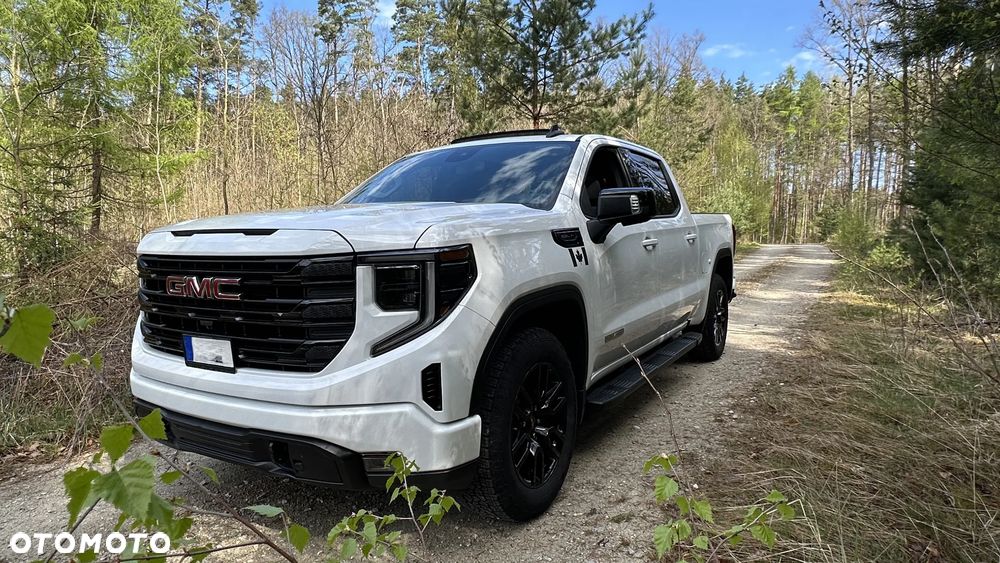 GMC Sierra - 10