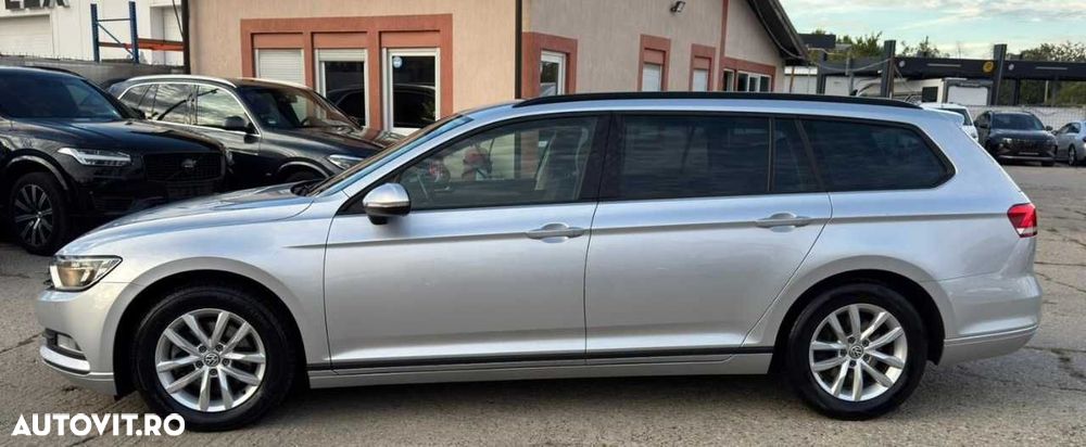 Volkswagen Passat - 4