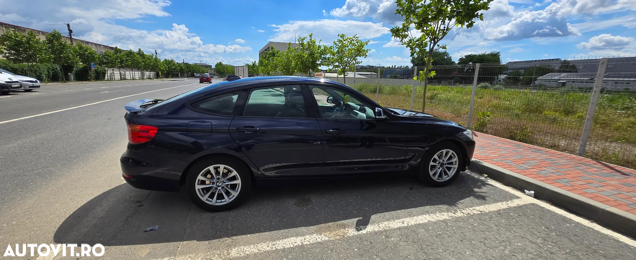 BMW Seria 3 318d - 6