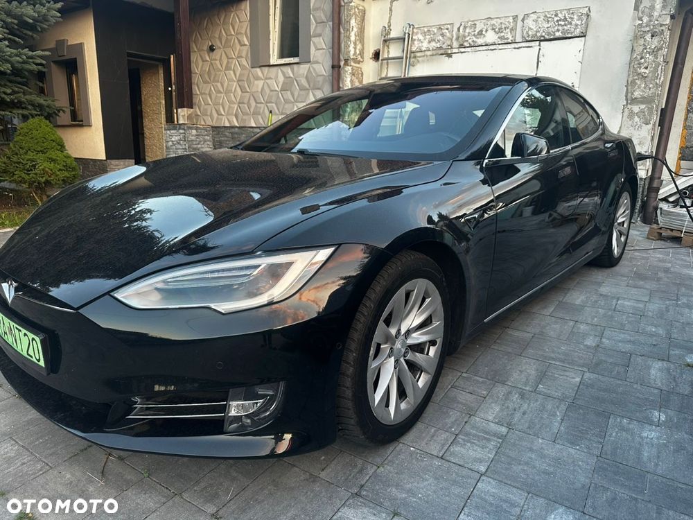 Tesla Model S 75 D - 1