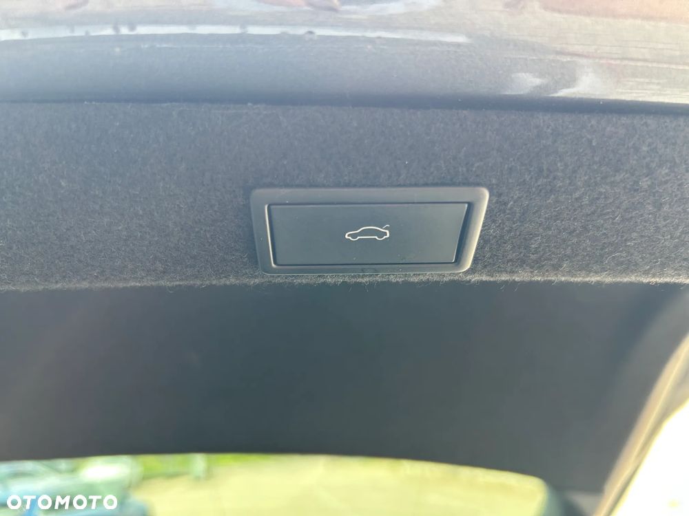 Skoda Superb 1.5 TSI mHEV Selection DSG - 12