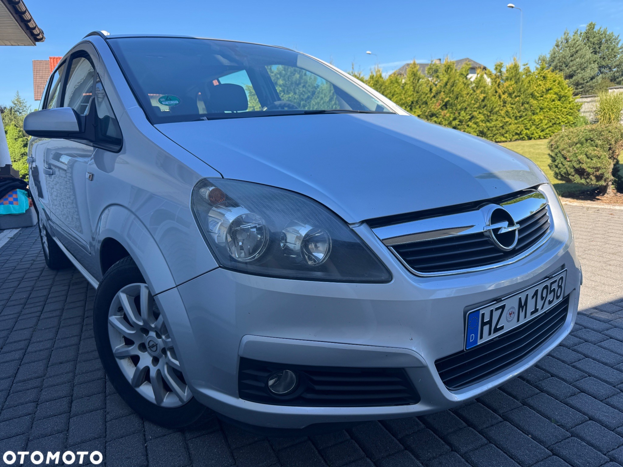 Opel Zafira 1.8 Cosmo - 3