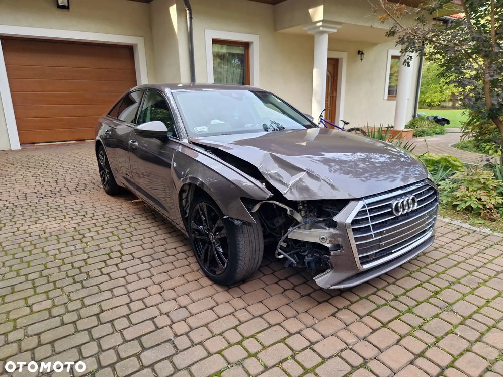 Audi A6 - 4