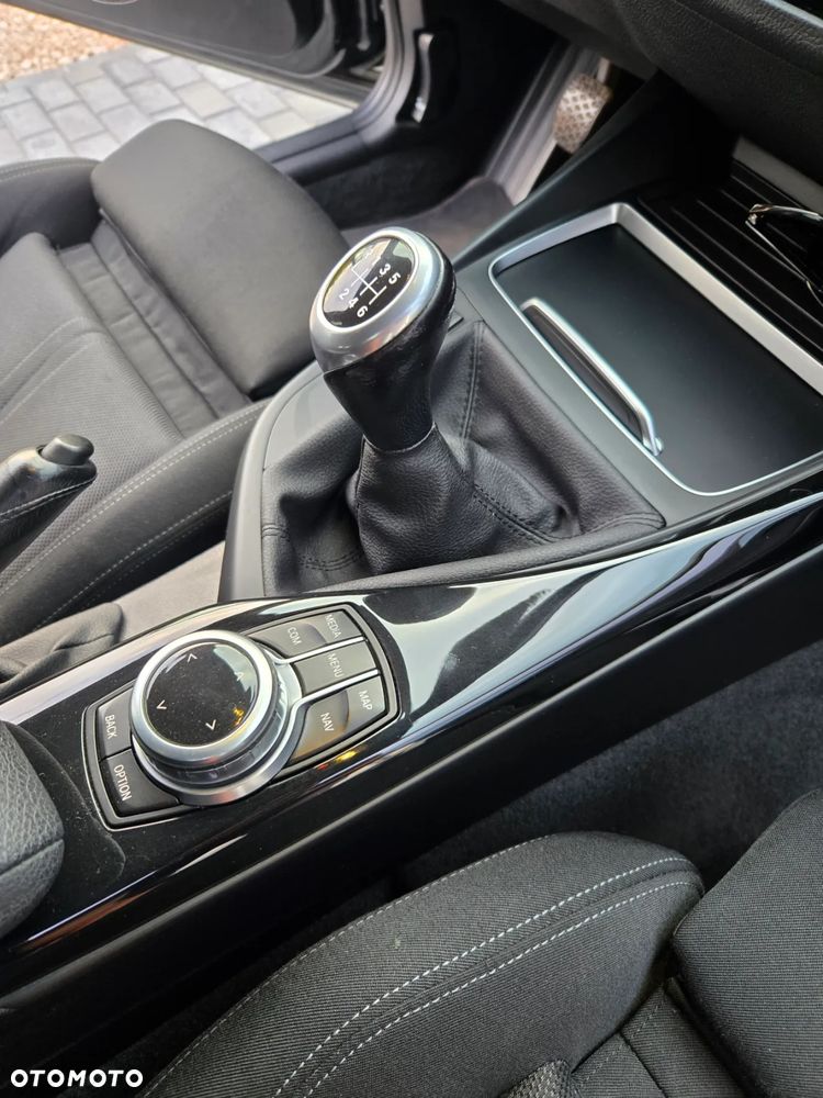 BMW Seria 1 118i Sport Line Shadow - 9