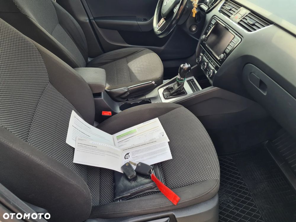Skoda Octavia 2.0 TDI Ambition DSG - 17