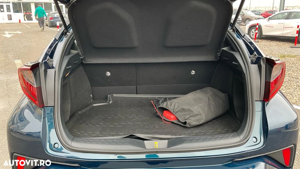 Toyota C-HR 1.8 HSD 122 CP 4x2 CVT Core - 31