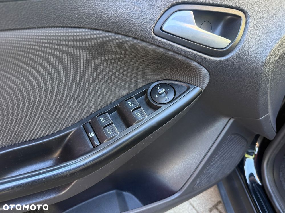 Ford Focus 1.6 TDCi Titanium - 16