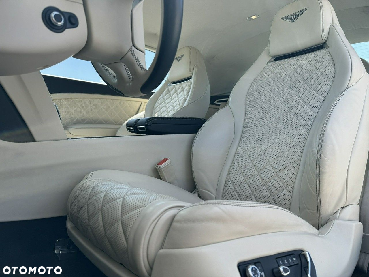 Bentley Continental GT - 18