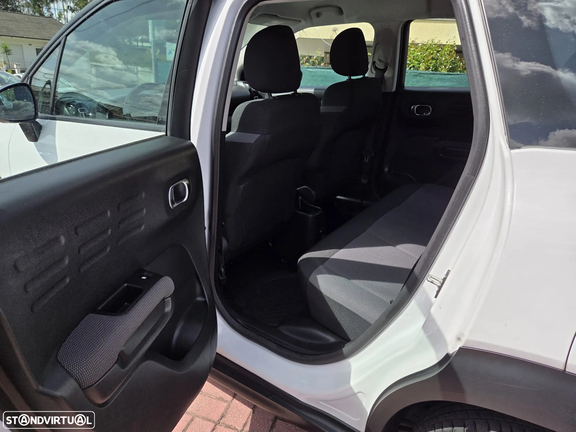 Citroën C3 Aircross 1.5 BlueHDi Feel S&S - 21