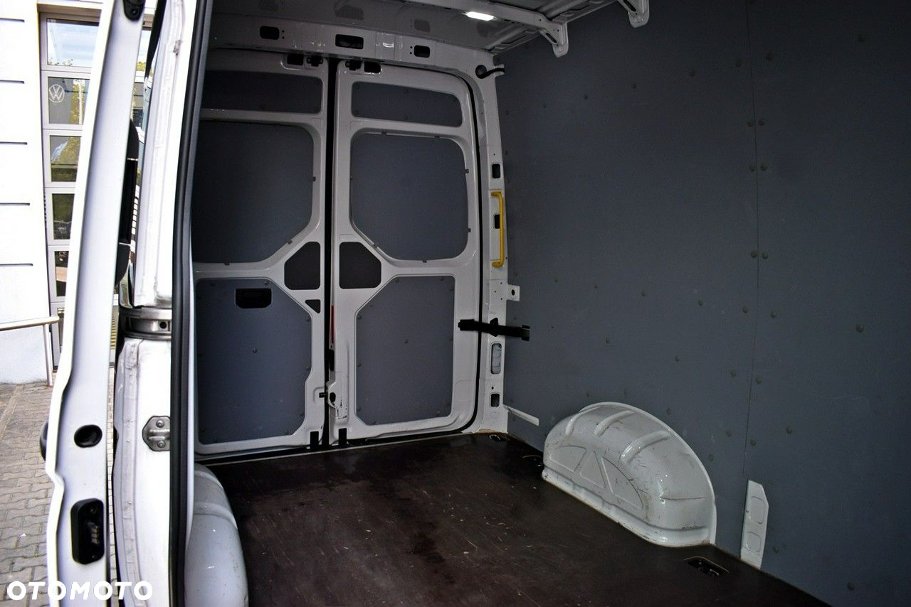 Volkswagen Crafter - 22