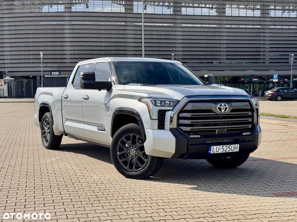 Toyota Tundra - 1