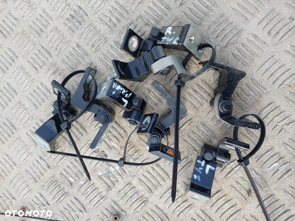 AUDI Q3 83A zawias zawiasy drzwi komplet