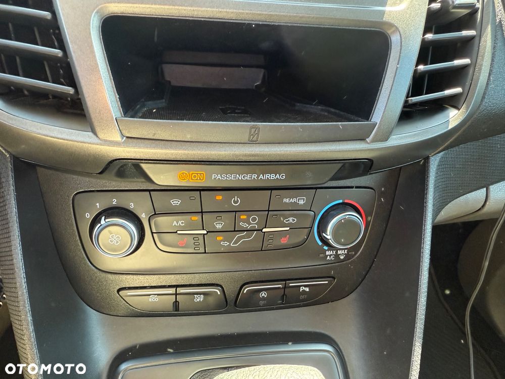 Ford Tourneo Connect Grand 1.5TDCi Start/Stop Titanium - 31