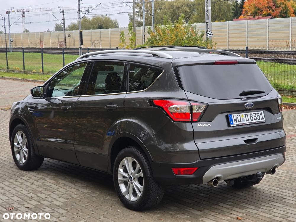 Ford Kuga 1.5 EcoBoost 2x4 Titanium - 39