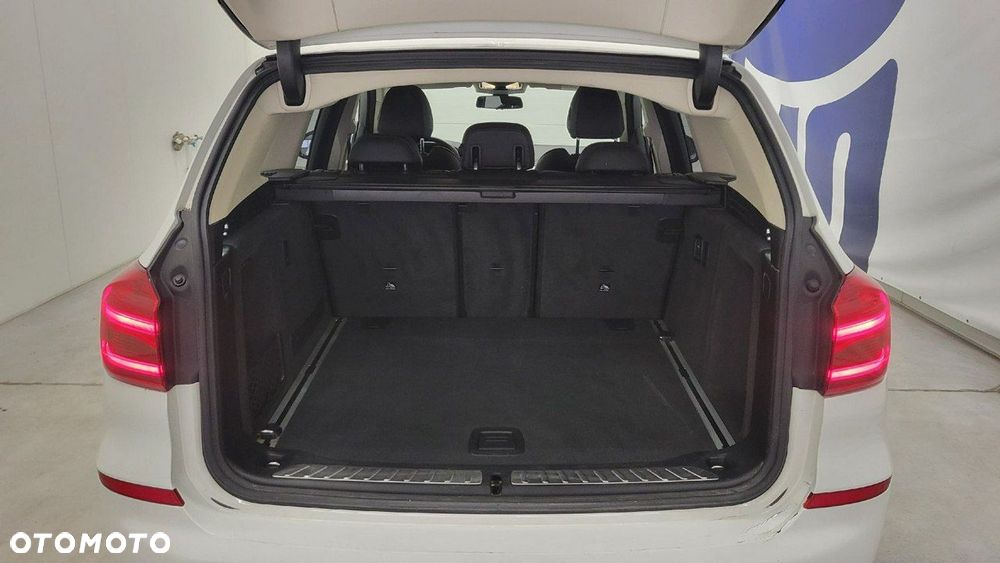 BMW X3 xDrive20d - 23