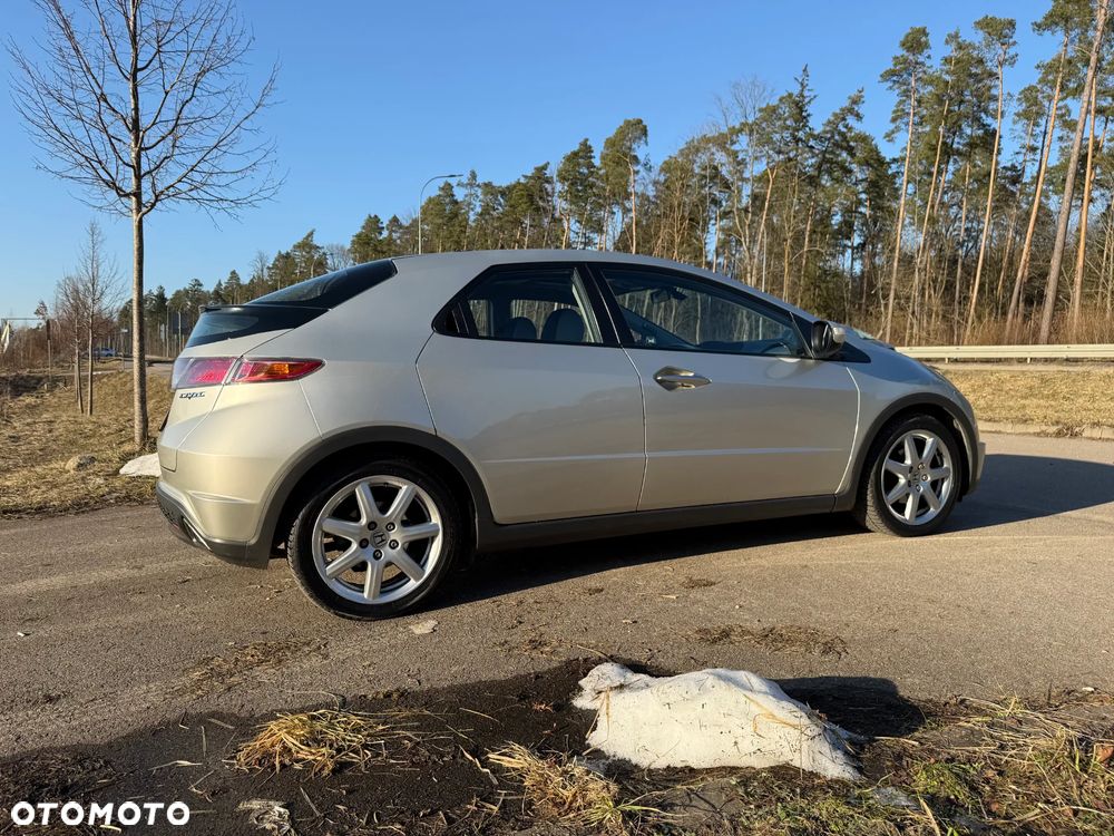 Honda Civic 1.8i-VTEC Comfort - 8