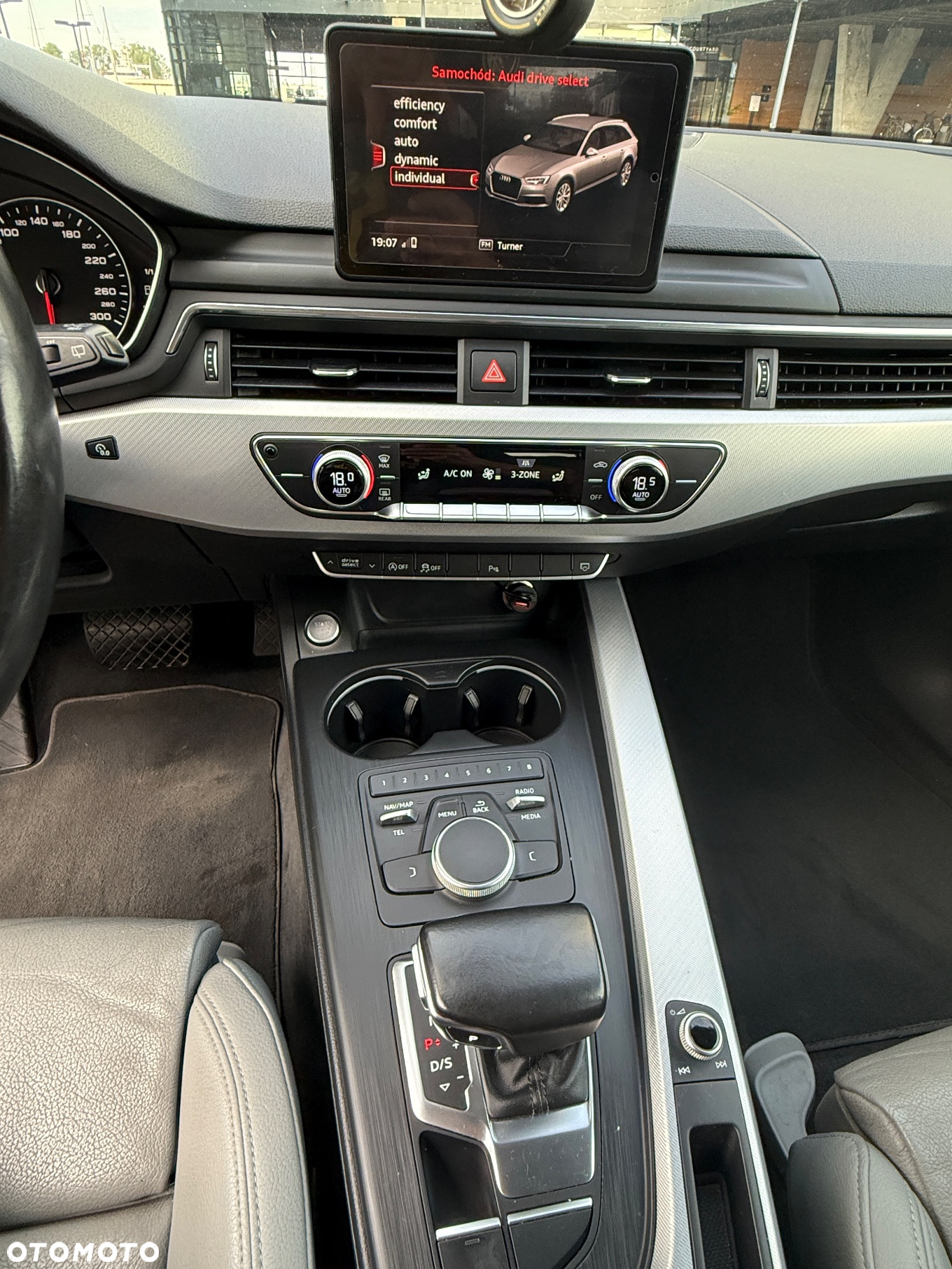 Audi A4 2.0 TDI Sport S tronic - 18