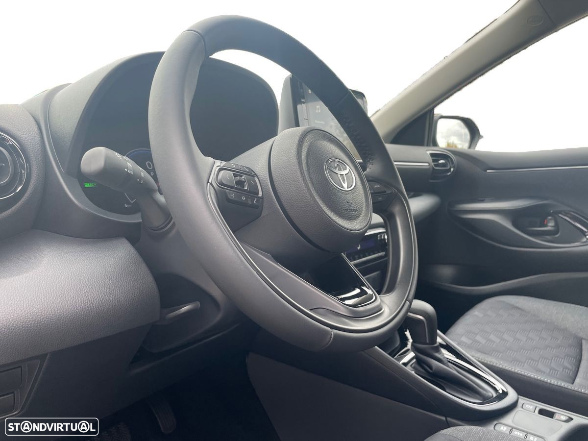 Toyota Yaris - 12