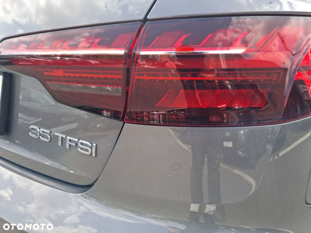 Audi A4 Limousine - 8