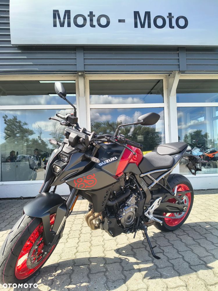Suzuki GSX - 7