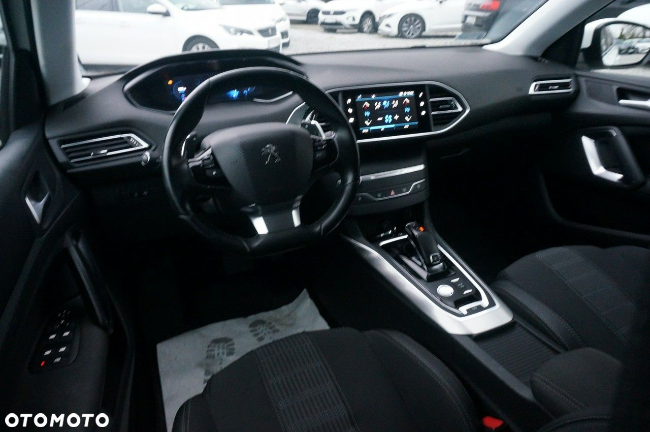 Peugeot 308 1.5 BlueHDi Allure Pack S&S EAT8 - 16