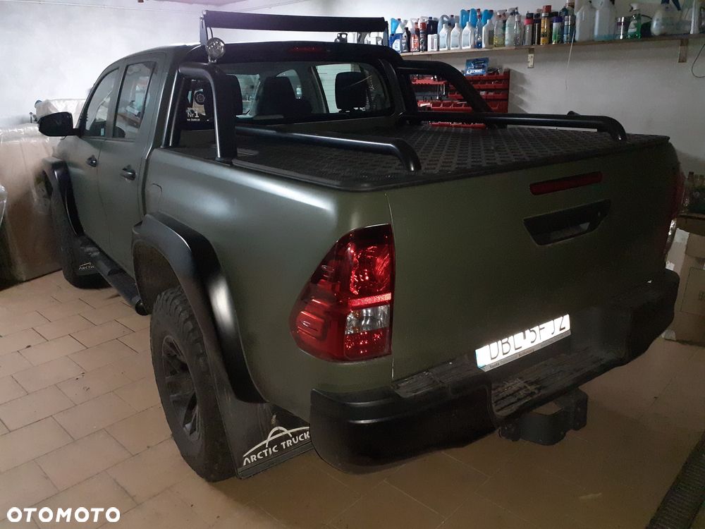 Toyota Hilux 2.4 D-4D Extra Cab DLX 4x4 - 8