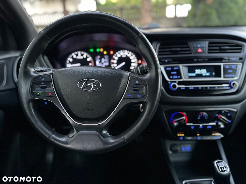 Hyundai i20 1.2 YES Plus - 33