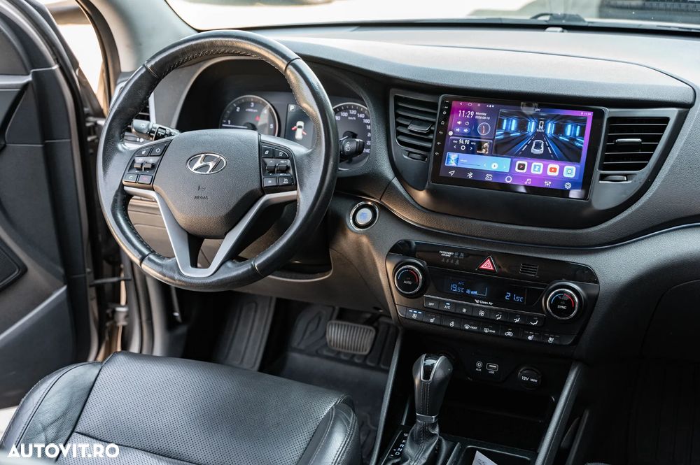 Hyundai Tucson blue 1.7 CRDi 2WD DCT Premium - 16