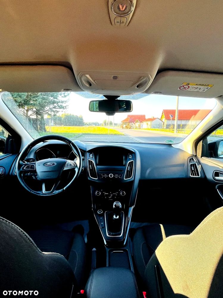Ford Focus - 22