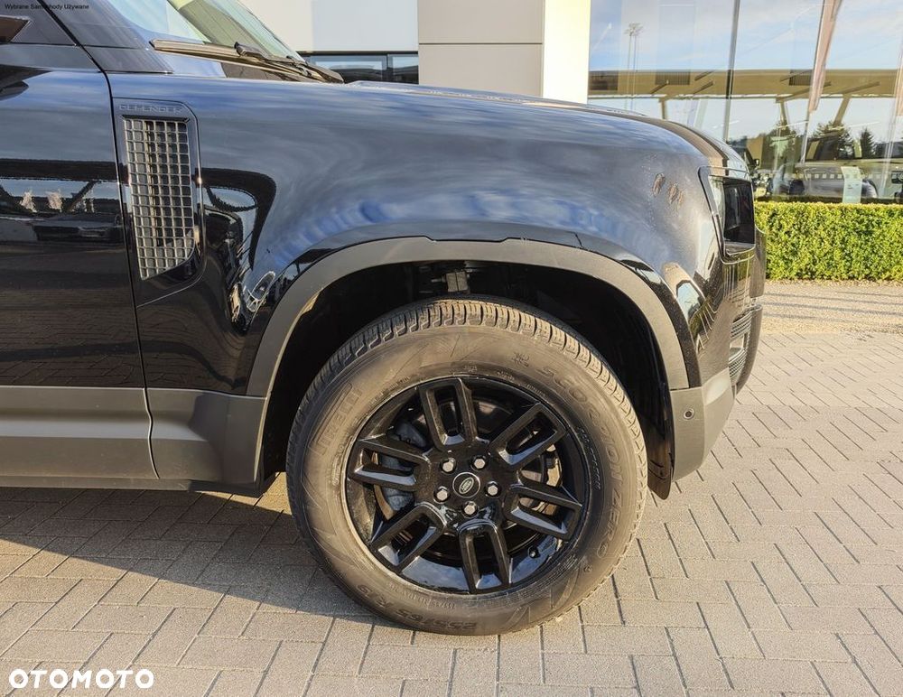 Land Rover Defender - 19