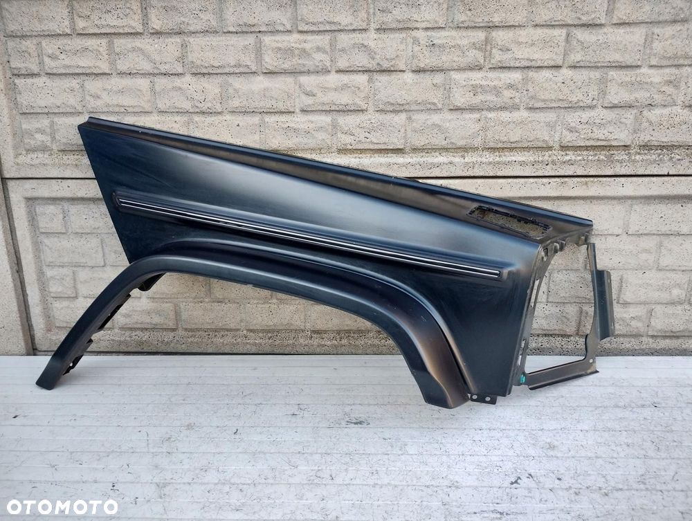 mercedes g klasa w463 w464 błotnik prawy przedni oryginał - 1