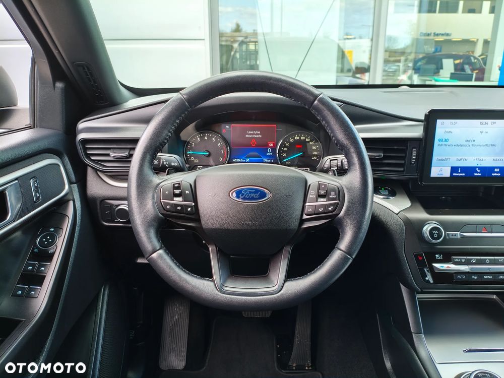 Ford Explorer - 8