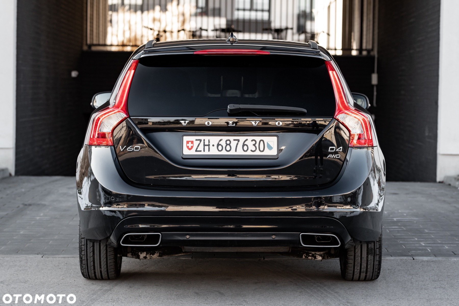 Volvo V60 D4 AWD Geartronic Momentum - 8