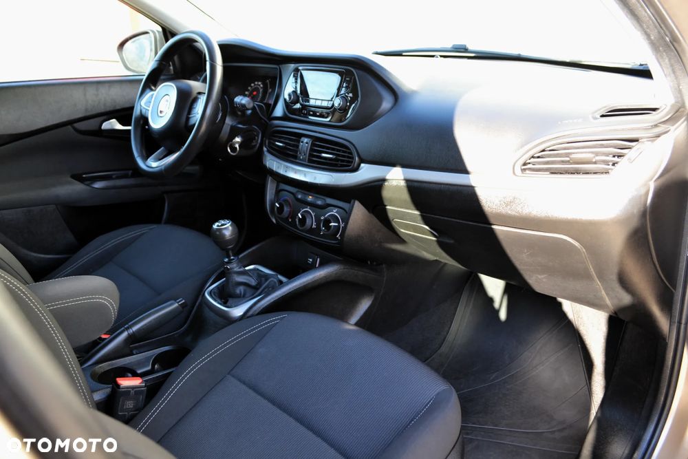 Fiat Tipo 1.4 T-Jet 16v Pop EU6d - 10